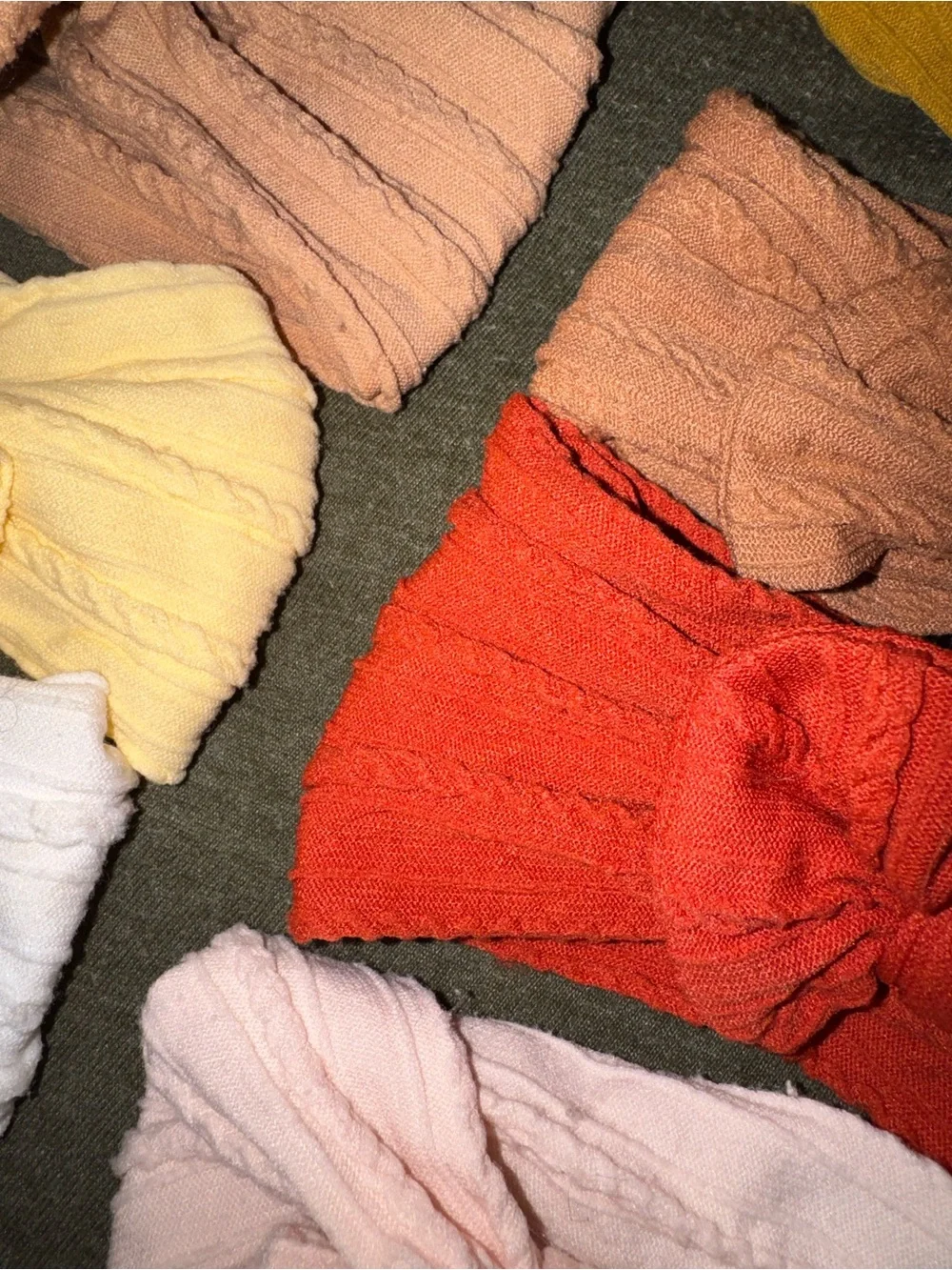 cable knit bows (7) - neutrals, mustard, tan USED